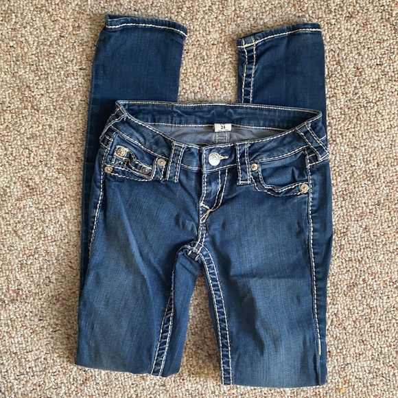 True Religion Women’s Skinny Jeans. (LIKE NEW) - Picture 5 of 8